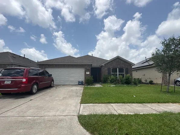 642 E Fairway Lake Dr, Alvin, TX 77511