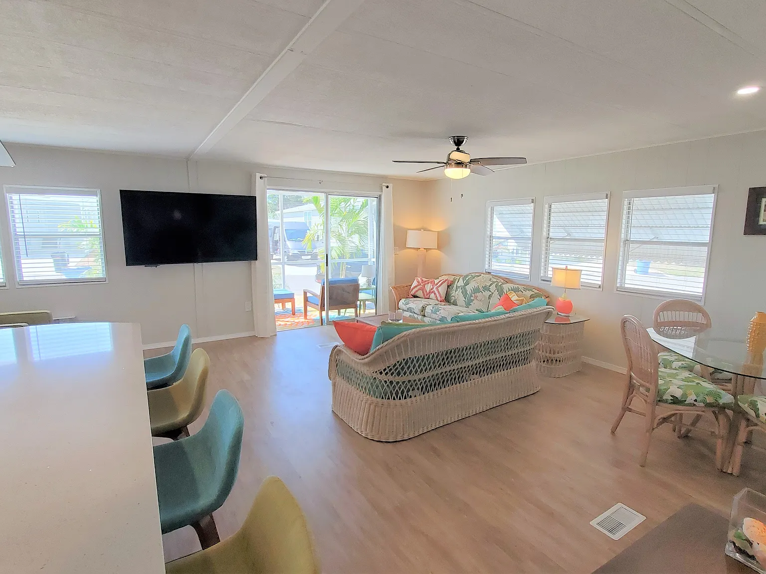 712 Carefree, Venice FL 33952 — Photo 3