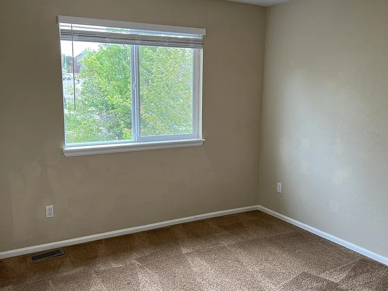10285 Hunterwood Way — Photo 17