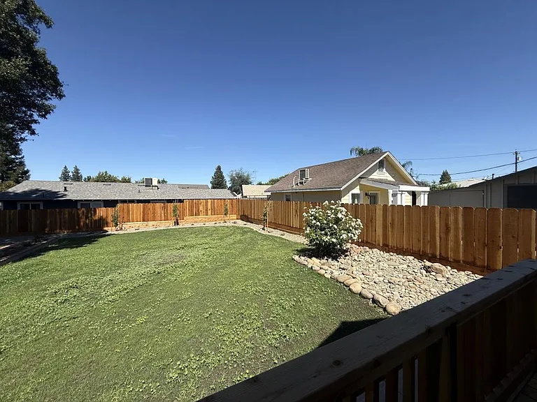 731 River Ave — Photo 21