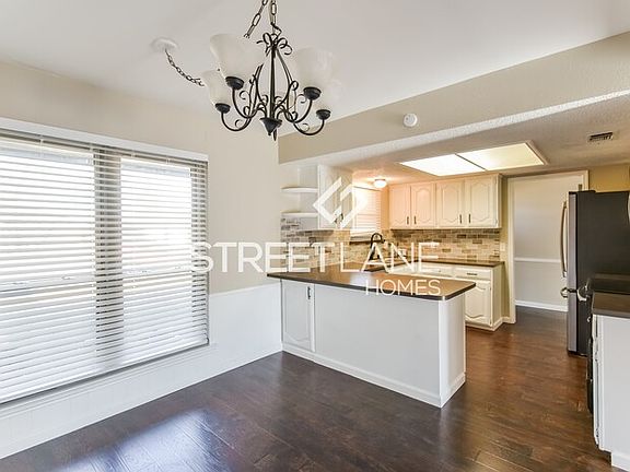 5th image of 637 Barkridge Trl
