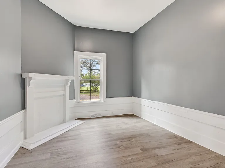 409 Meadow Rd — Photo 14