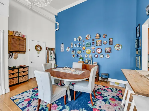 300 Communipaw Avenue image 6 of 34