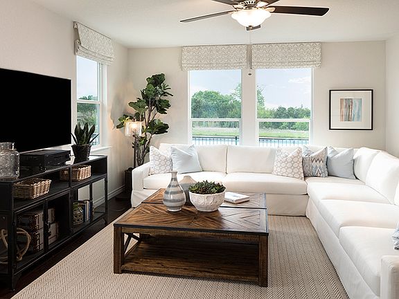 2nd image of 4718 Star Jasmine Dr