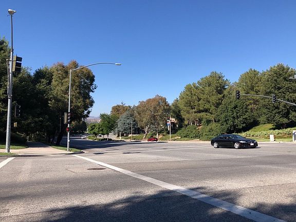 3rd image of 27006 Cerro Verde Ave