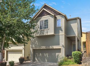 637 SE Heathcliff Ln, Hillsboro, OR 97123