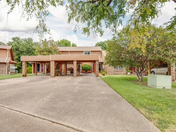 2819 Oakside Dr, Bryan, TX 77802