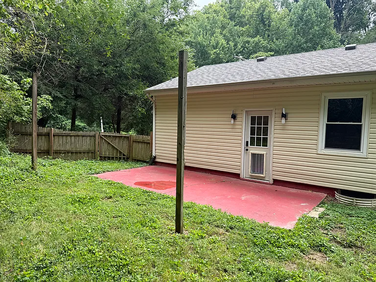 144 Belmont Rd — Photo 19