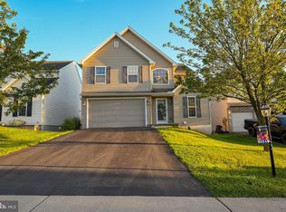 540 Thomas Armor Dr, Windsor, PA 17366