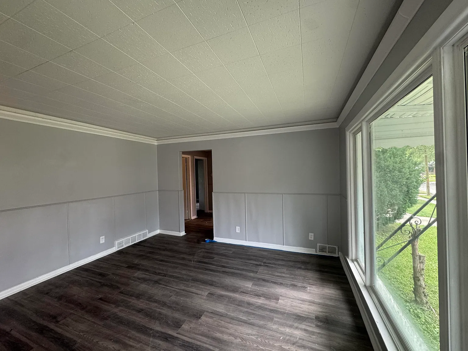 3 bed, 1.0 bath, 1026 sqft, $1,550 — Photo 4