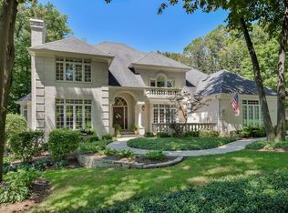 57 Muirfield Cir, Wheaton, IL 60189