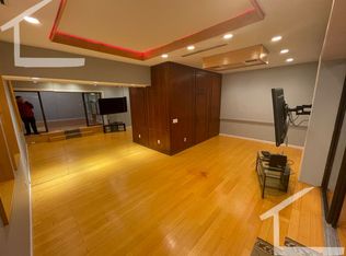 57 Broadlawn Park #16-11E, Chestnut Hill, MA 02467