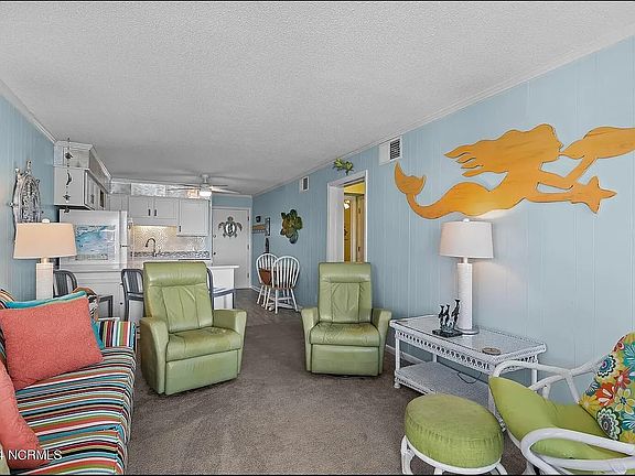 4th image of 301 Commerce Way #325