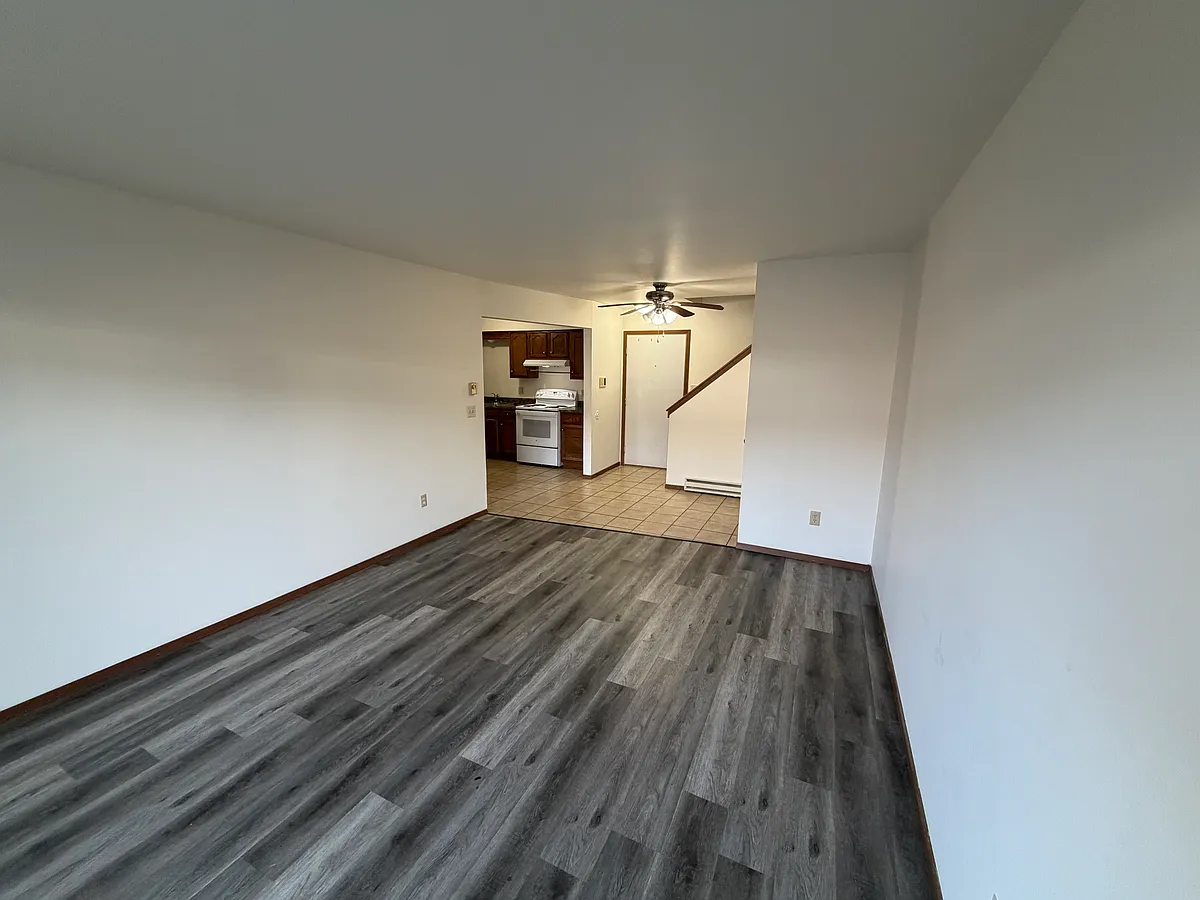Building Photo - 112 Timblin Dr #20
