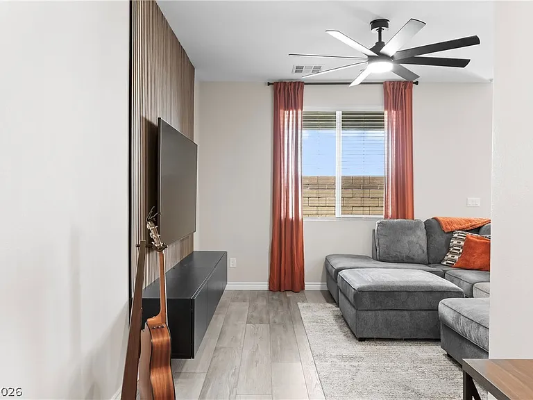 3300 Viola Hills Ave — Photo 5