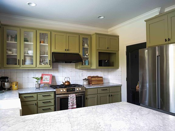 4th image of 3721 Independence Pl