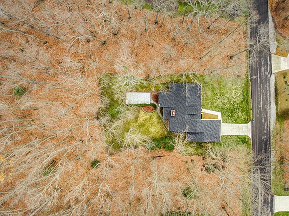 2nd image of 111 Juniper Dr
