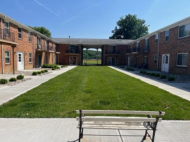 1st image of 1091 NW Washington Blvd #17