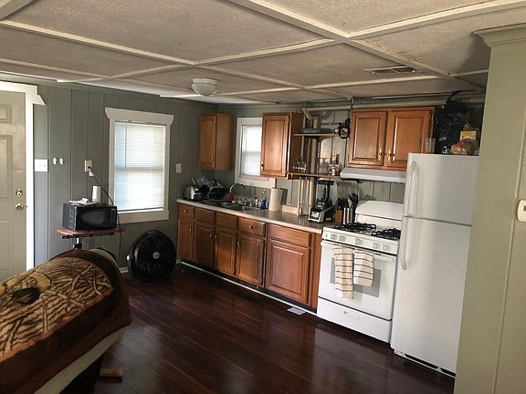 5th image of 2032 1/2 W Hudson St