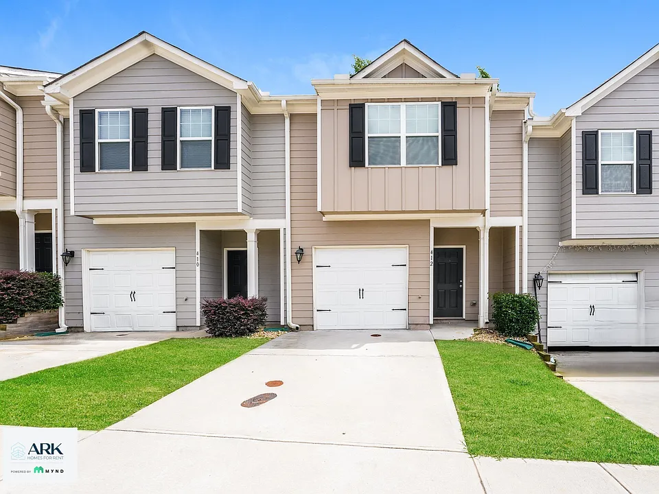 412 Highwood Ln