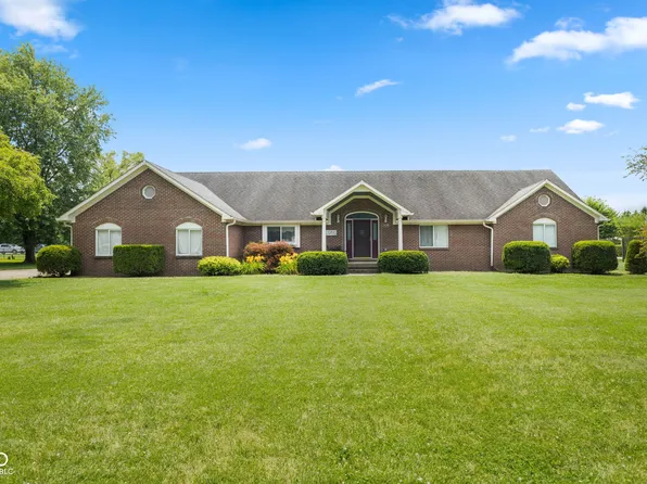 1439 E McKenzie Rd, Greenfield, IN 46140