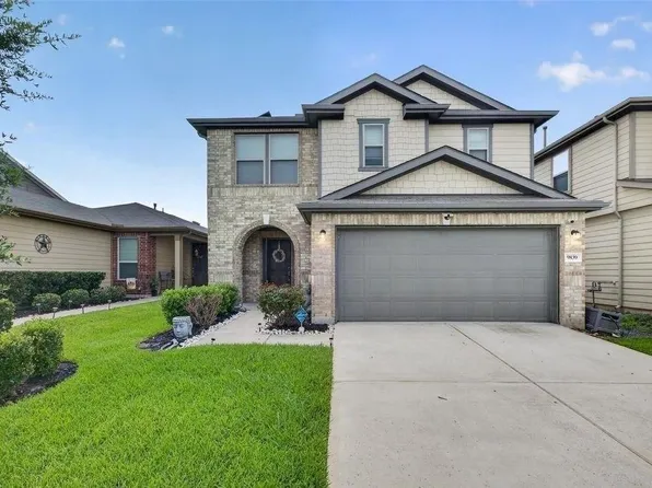 9839 Mills Field Dr, Houston, TX 77070