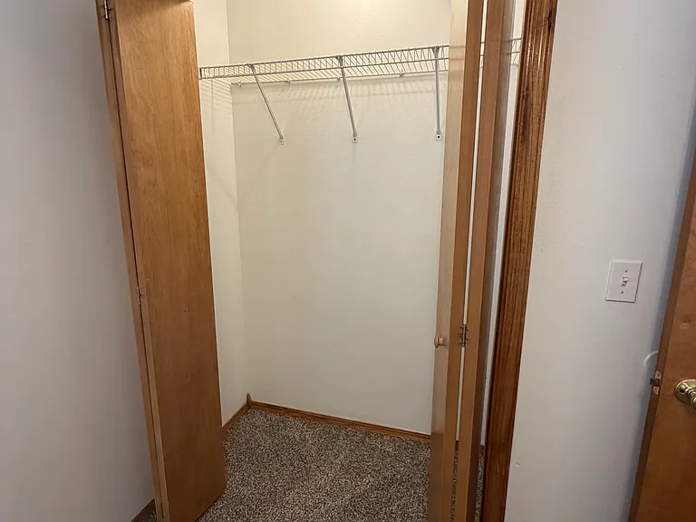 828 S Brownell Ave — Photo 10
