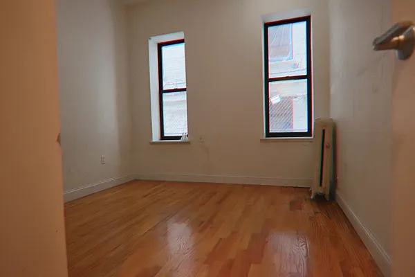 Rented by PMG Real Estate  | media 23