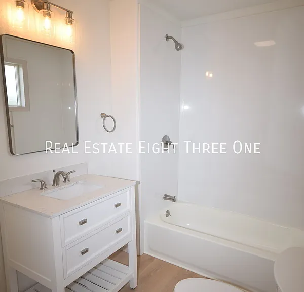 202 Stanford St — Photo 9