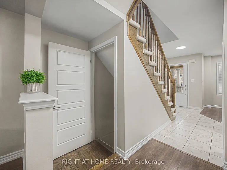 1235 Mulroney Hts — Photo 11