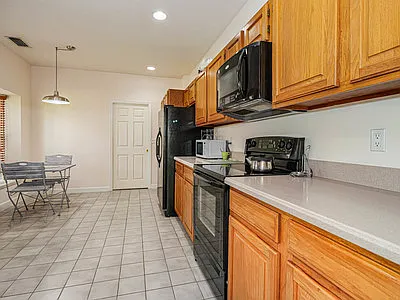 1930 Westhampton Ct — Photo 7
