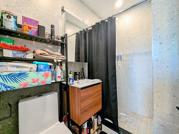 5th image of 1336 Dekalb Ave #3F