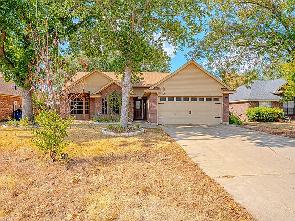 4th image of 1522 Hayloft Ln