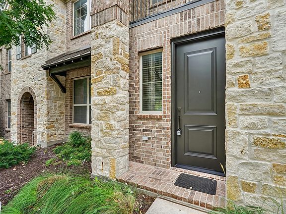 3rd image of 7004 Huckleberry Dr