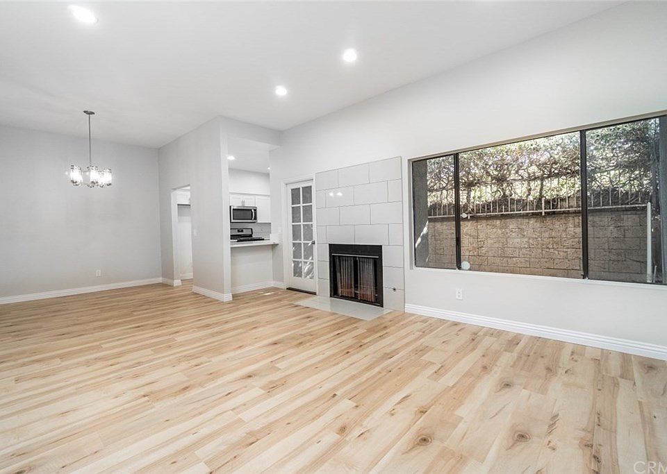 1st image of 14929 S Normandie Ave APT 8
