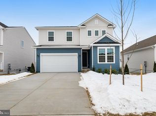 135 Midsummer Ln, Middletown, VA 22645