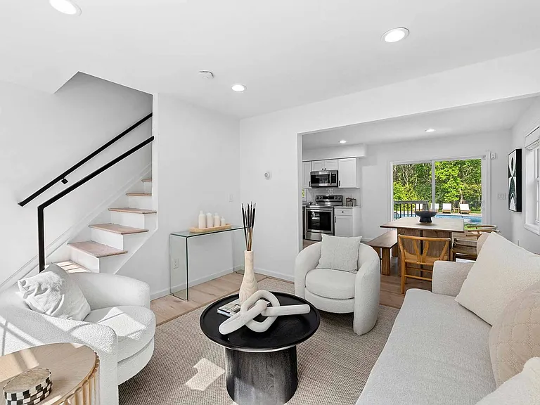 17 Joshua Edwards Ct — Photo 3
