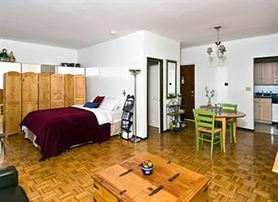 Rented by Douglas Elliman | media 7