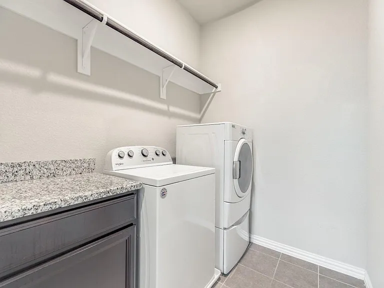 603 Ansley Way — Photo 17