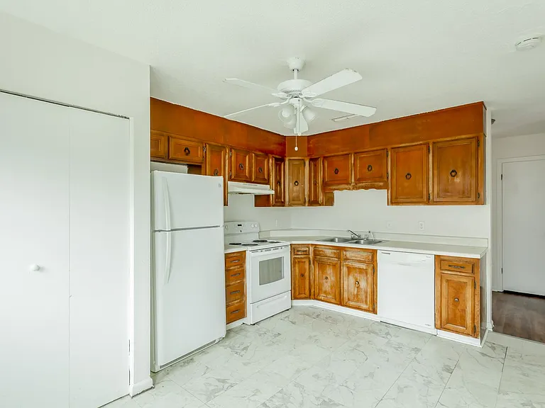 5770 Taggart Drive — Photo 6
