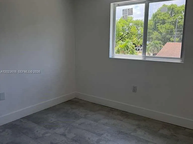 147 NW 59th St #303 — Photo 14