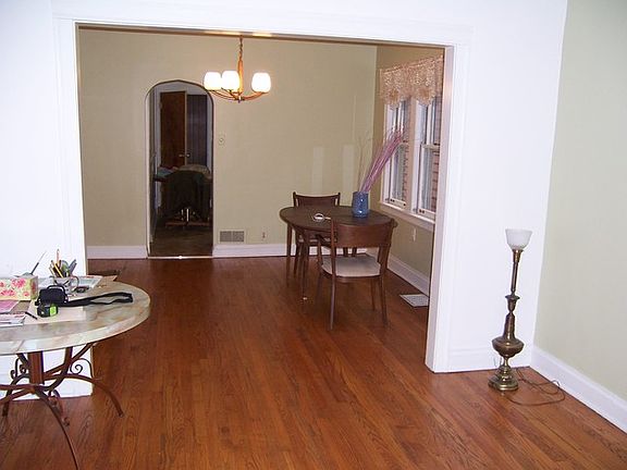 3rd image of 1526 Marengo Ave