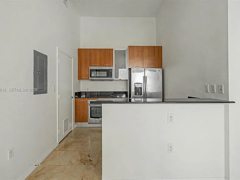9055 SW 73rd Ct #602 — Photo 8