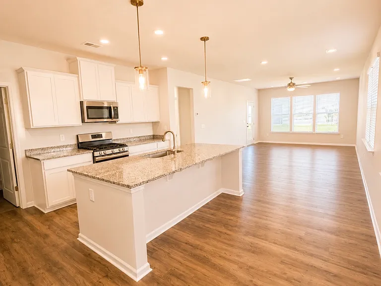 Large kitchen with kitchen island