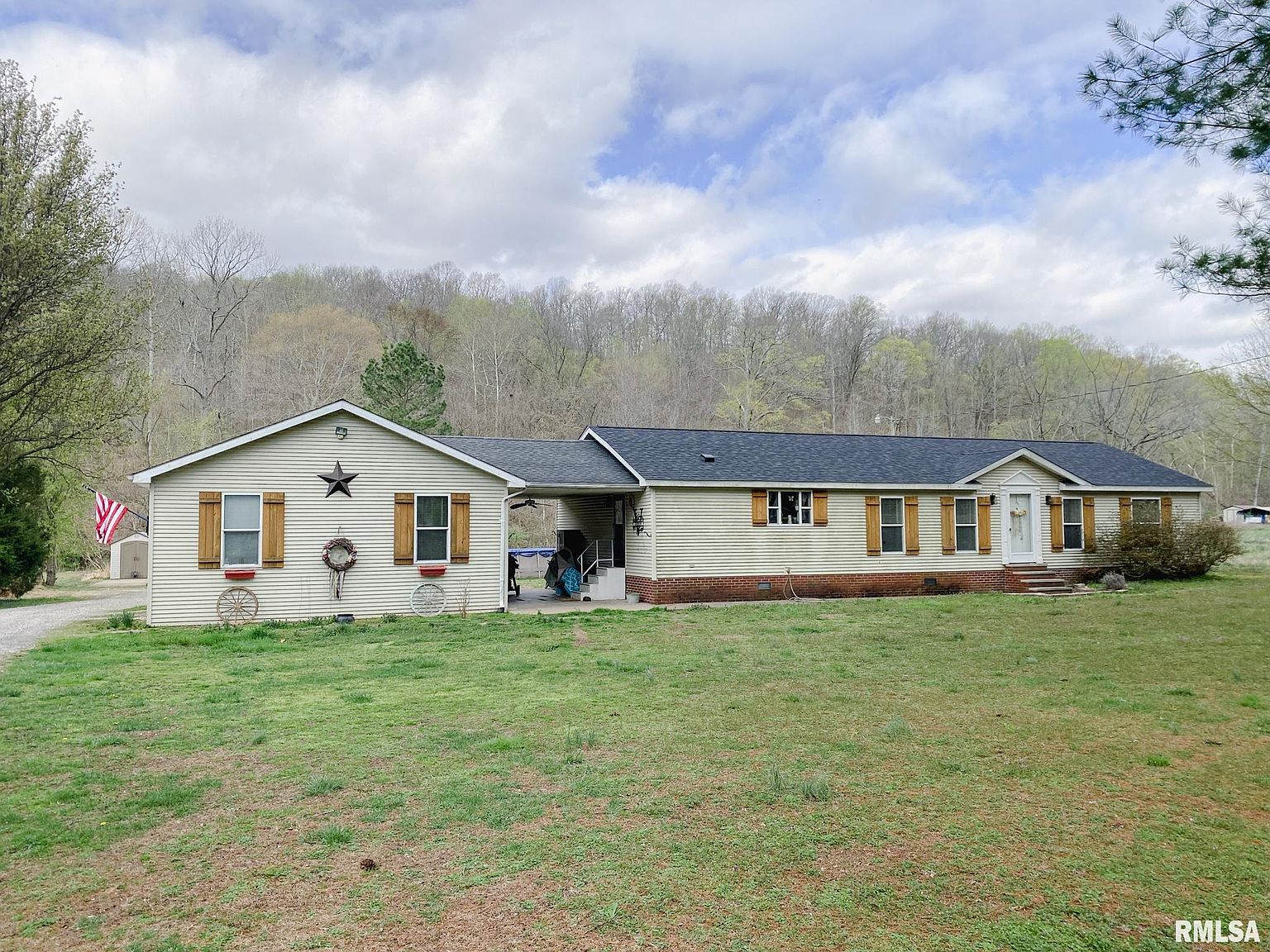 32679 Grapevine Trl, Mcclure, IL 62957 Zillow