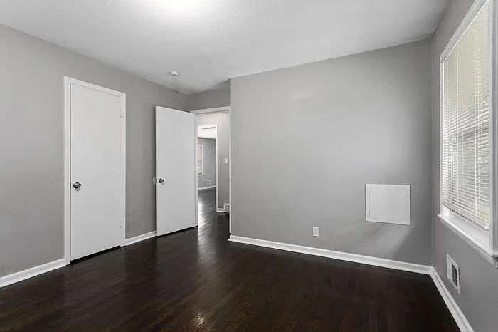 8508 E 81st St — Photo 18