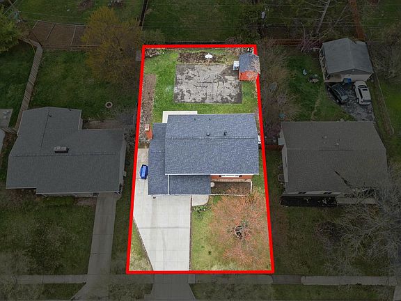 3rd image of 1304 Ironwood Dr