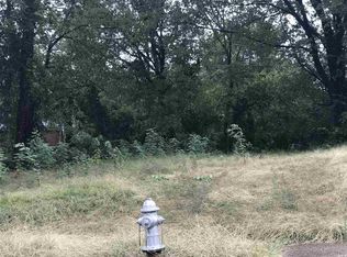 2308 E Warren St, Memphis, TN 38106