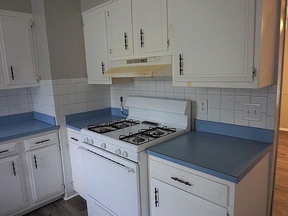 4th image of 4405 McNiel Ave