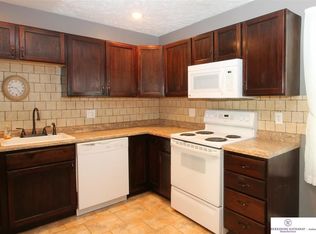 6928 N 65th St, Omaha, NE 68152